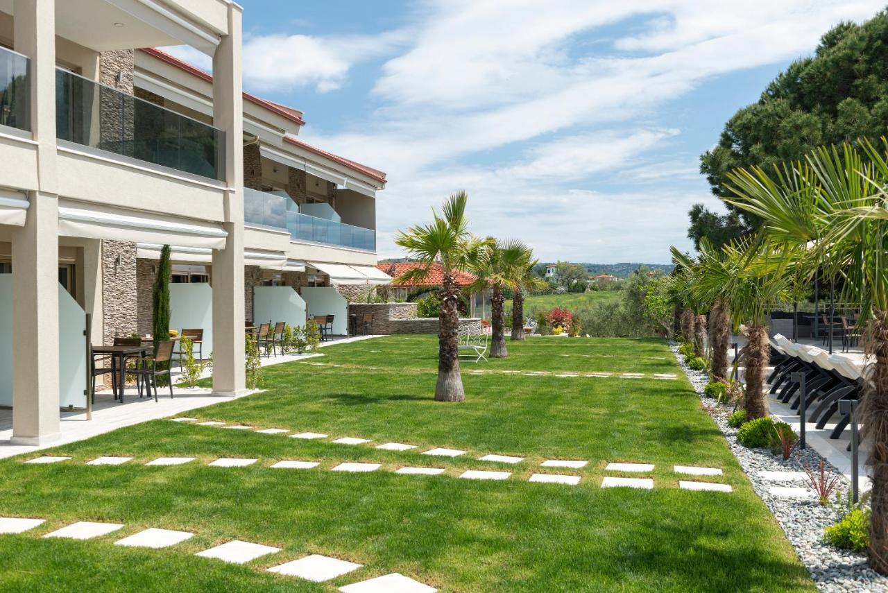 Villa Sara Nikiti  Eksteriør billede